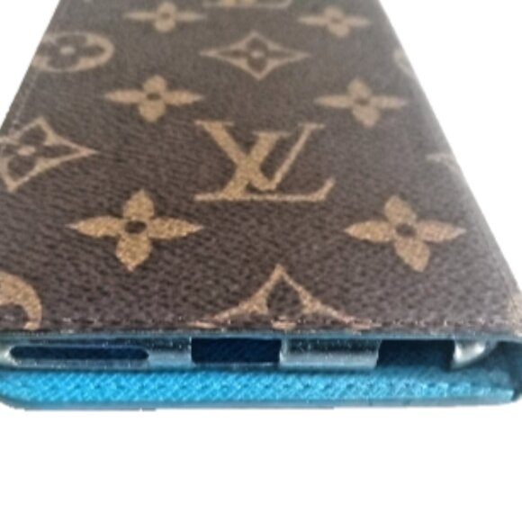 Authentic Louis Vuitton Iphone Case Blue Interior Designer Women's Phone Cover - Picture 5 of 11